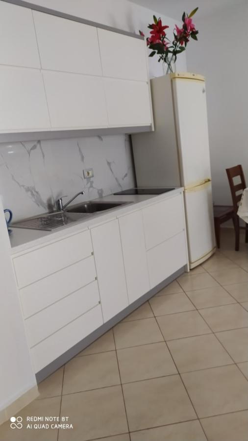 Ksamil Holiday Екстериор снимка