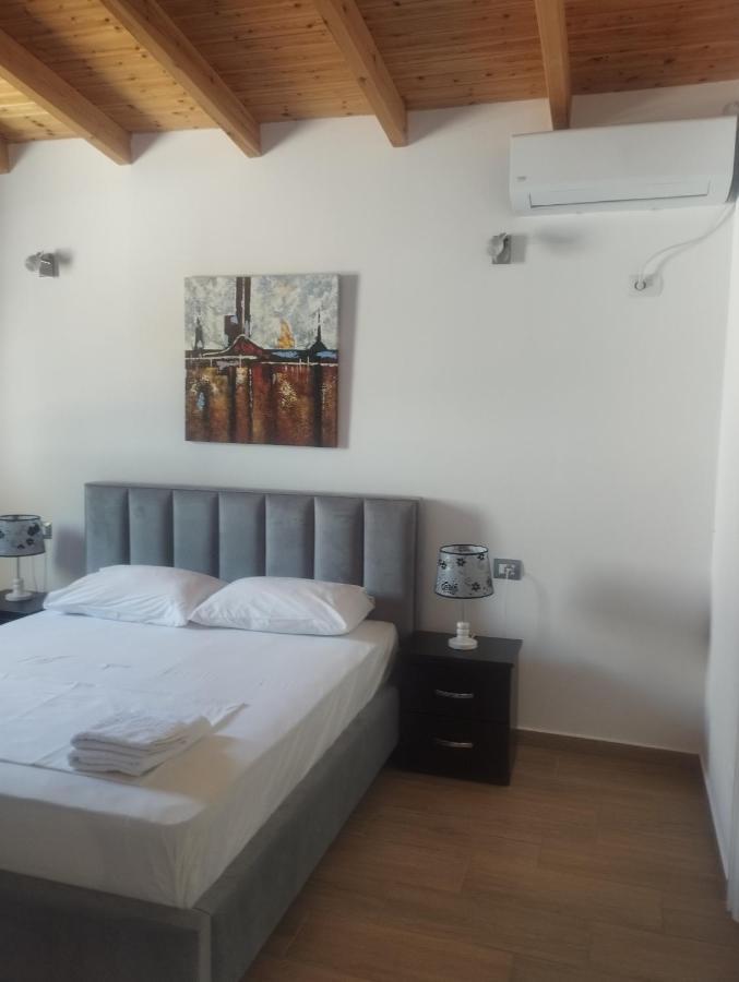 Ksamil Holiday Екстериор снимка