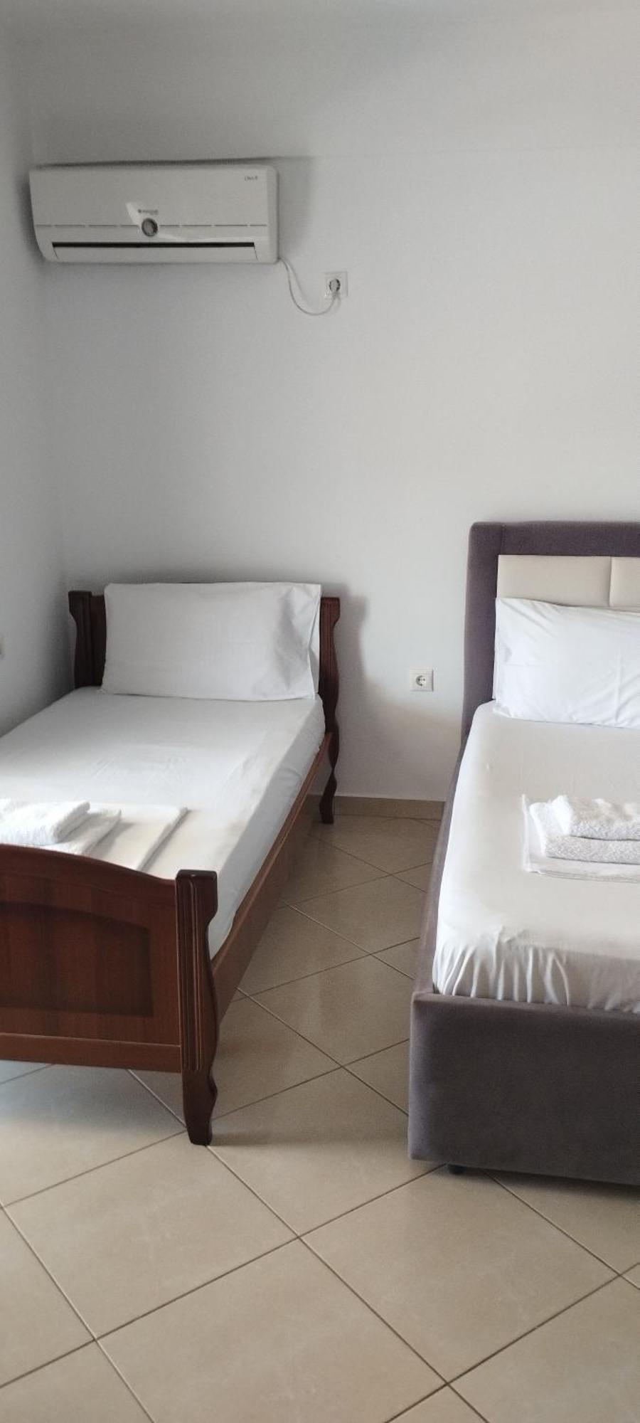 Ksamil Holiday Екстериор снимка